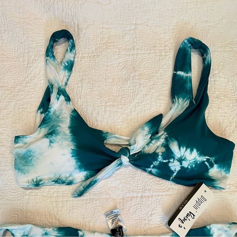 Dippin’ Daisy’s Top Only Teal Tie Dye Tie Front Bikini Swim Top Size Medium - Picture 3 of 8